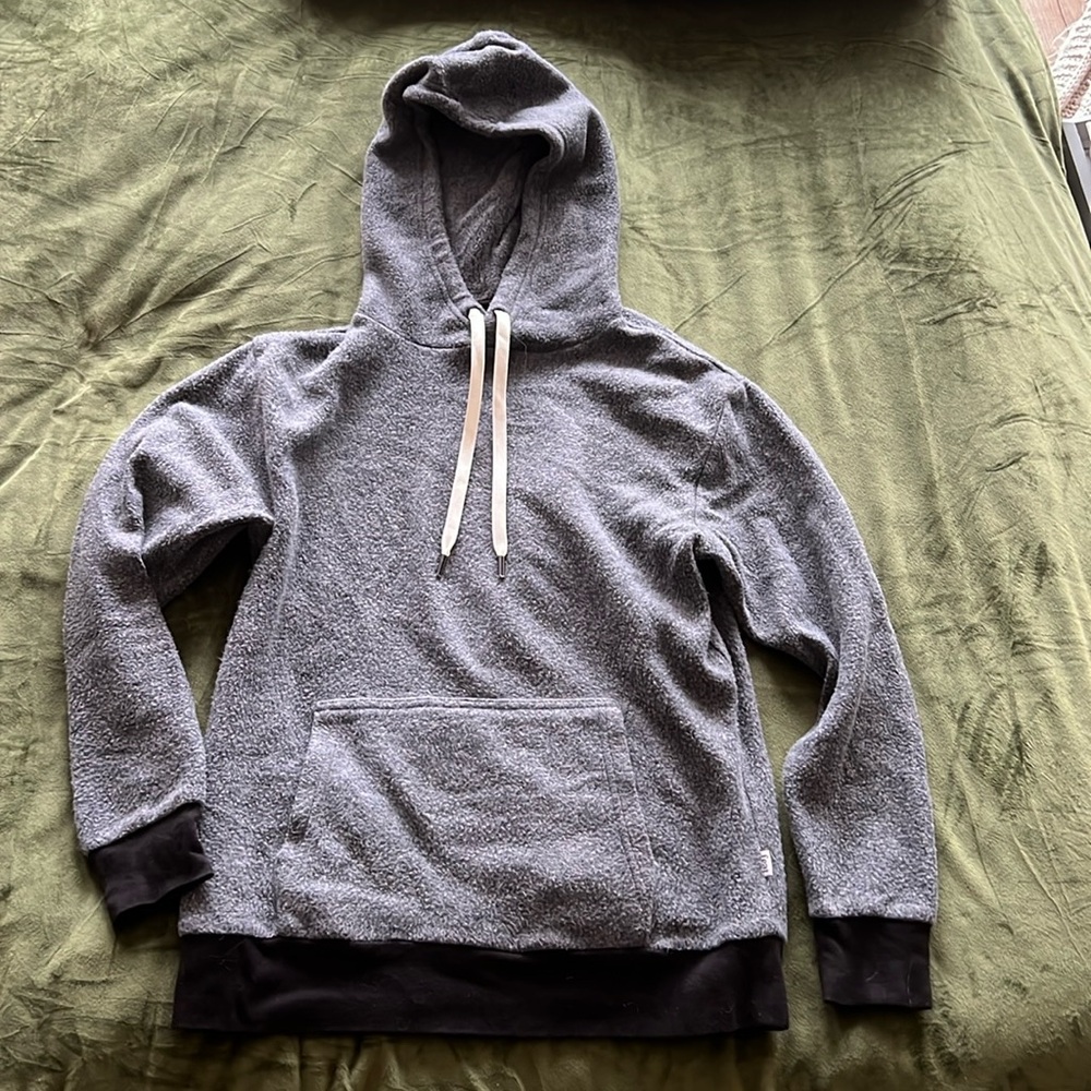 Feat sweatshirt